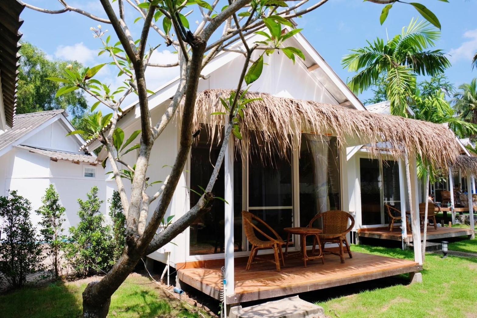 Sea Escapes Resort Thongsala Exterior photo