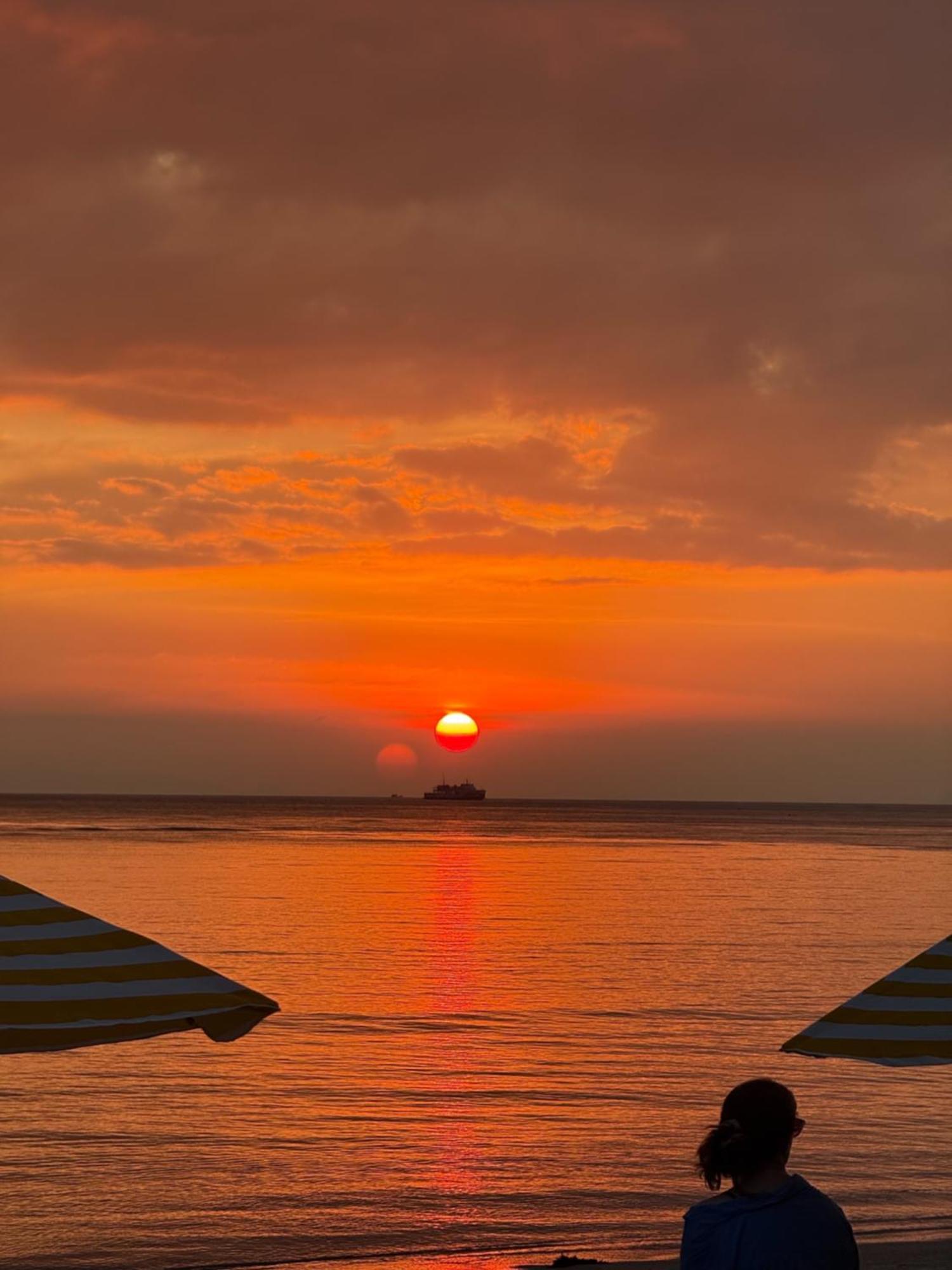 Sea Escapes Resort Thongsala Exterior photo